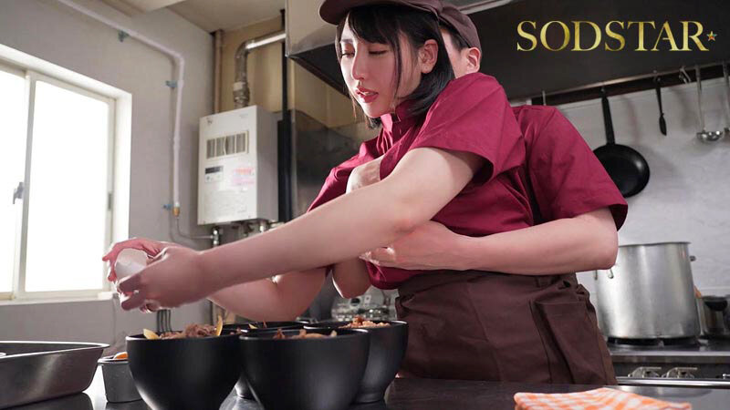 Vợ dâm cảm nắng cậu đồng nghiệp trẻ chim to